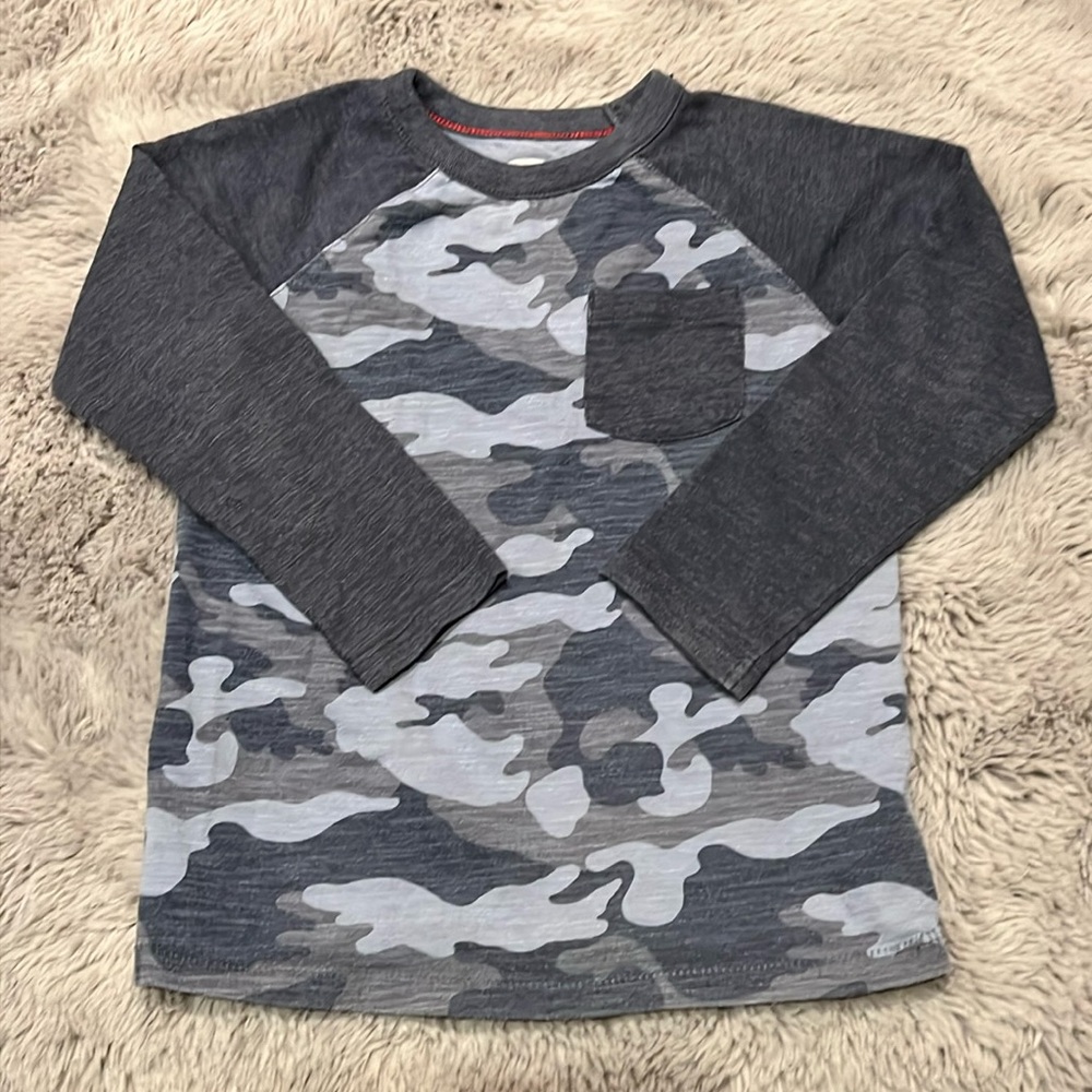 Old Navy Long Sleeved Camo Top